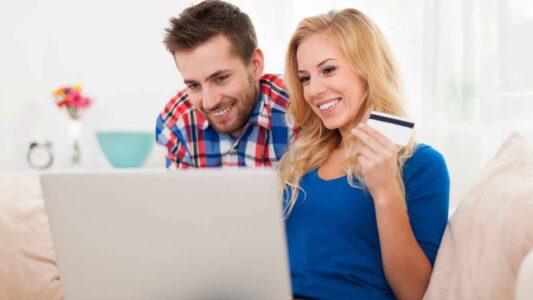 Sztuka śledzenia promocji – narzędzia dla oszczędnych