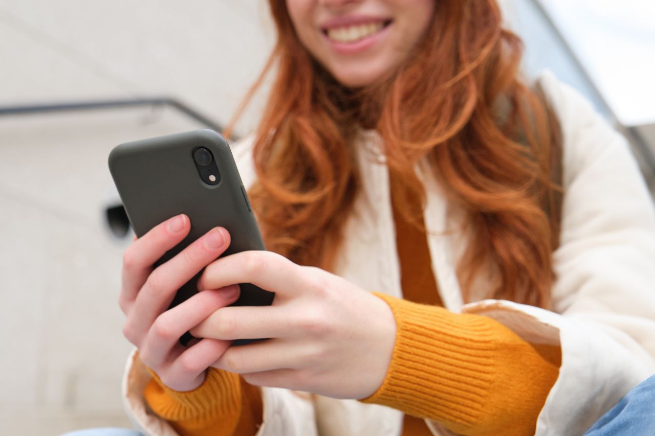 Dlaczego ceny w aplikacjach mobilnych bywają niższe niż na desktopie?